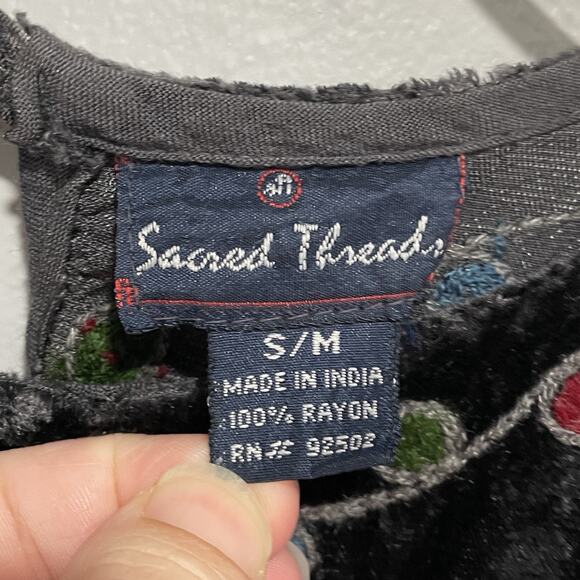 Sacred Threads Whimsigoth Velvet Mini Dress Size Small Embroidered Sleeveless - Picture 2 of 6